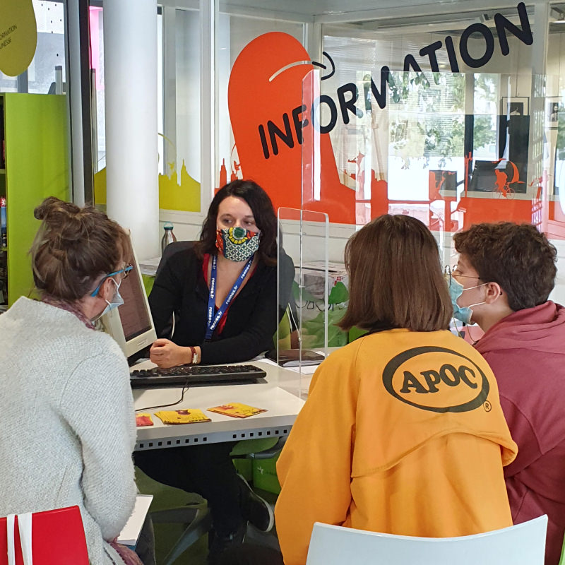 Le réseau Info Jeunes : structure d'information (11-30 ans)